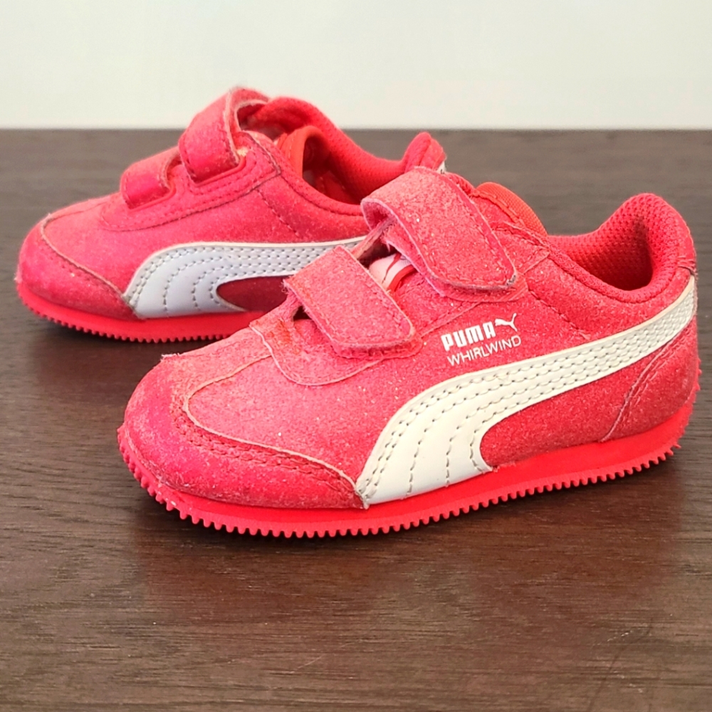 PUMA Toddler Size 5c Glitter Whirlwind